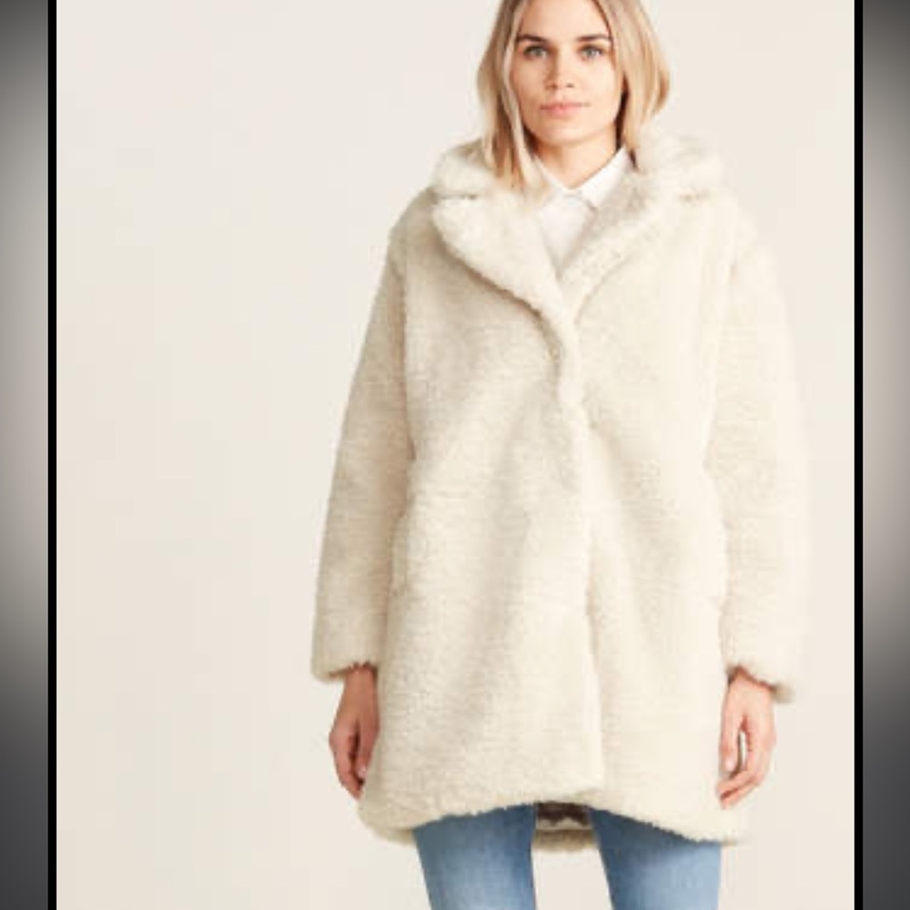 NWT Steve Madden Faux Fur Teddy Coat in Oatmeal